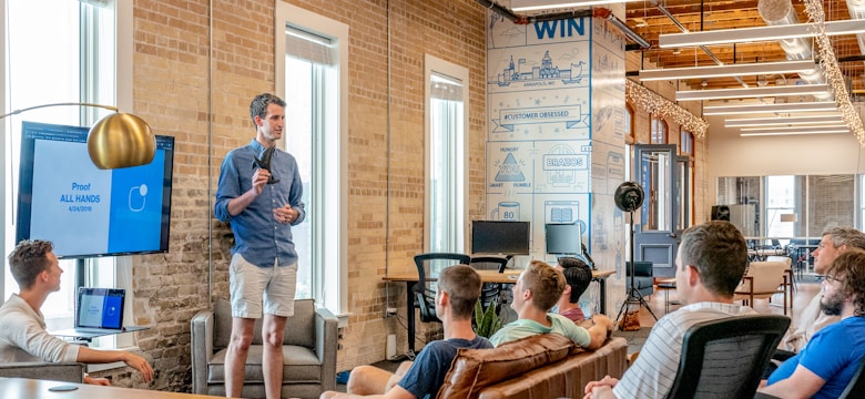 Business Meeting – Telefonansagen planen